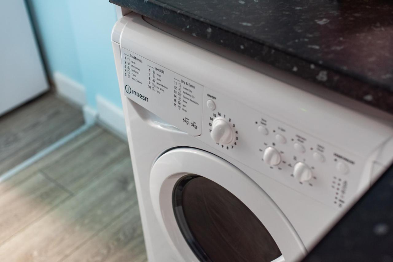 Heart Of Maidstone - Premium Double Rooms With Free Wi-Fi Eksteriør billede
