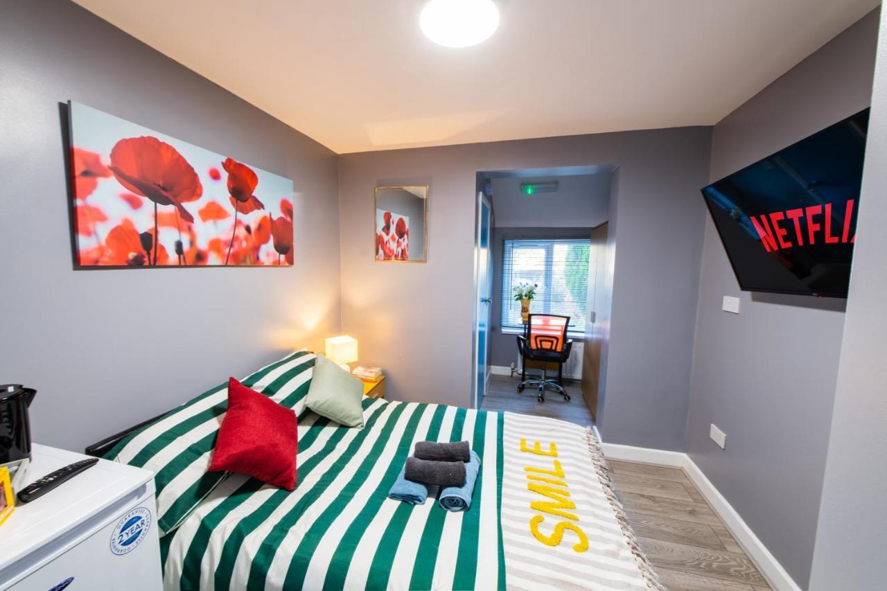 Heart Of Maidstone - Premium Double Rooms With Free Wi-Fi Eksteriør billede